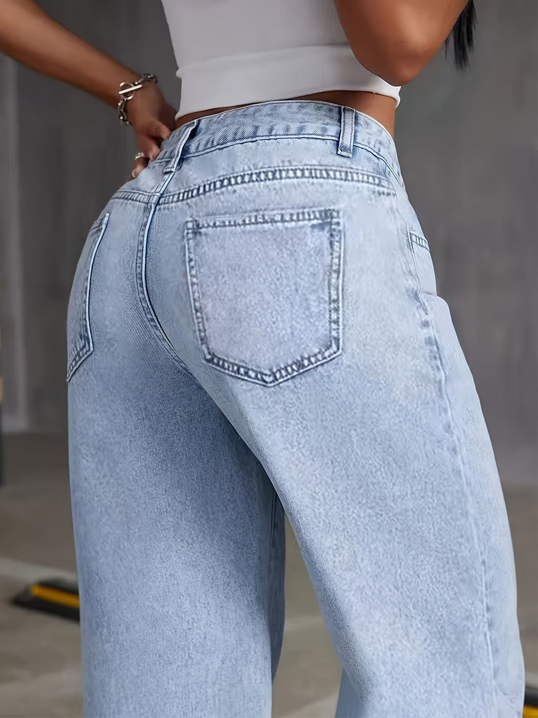 Mia | Trendy High-Waisted Denim