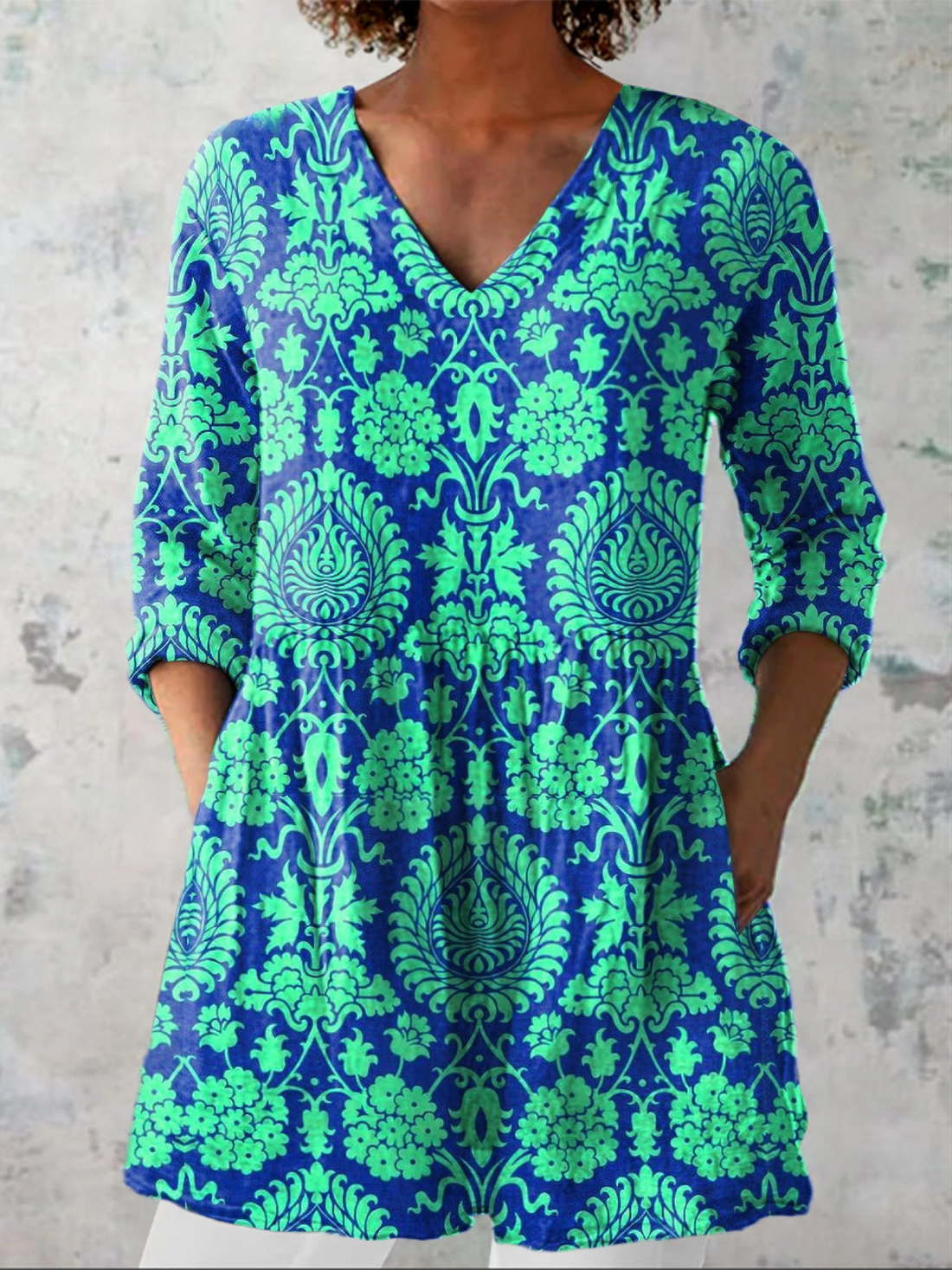 Sandy | Long Blouse with V-Neck