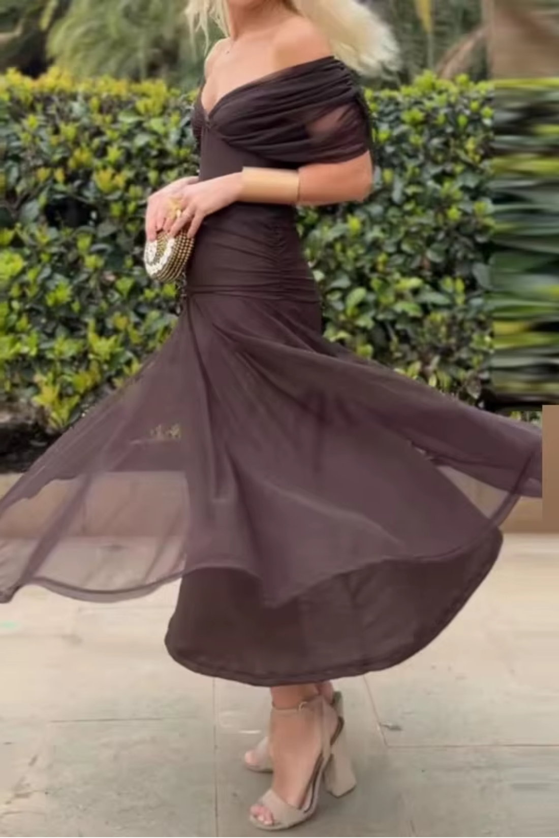 Noémie | Pleated Maxi Dress