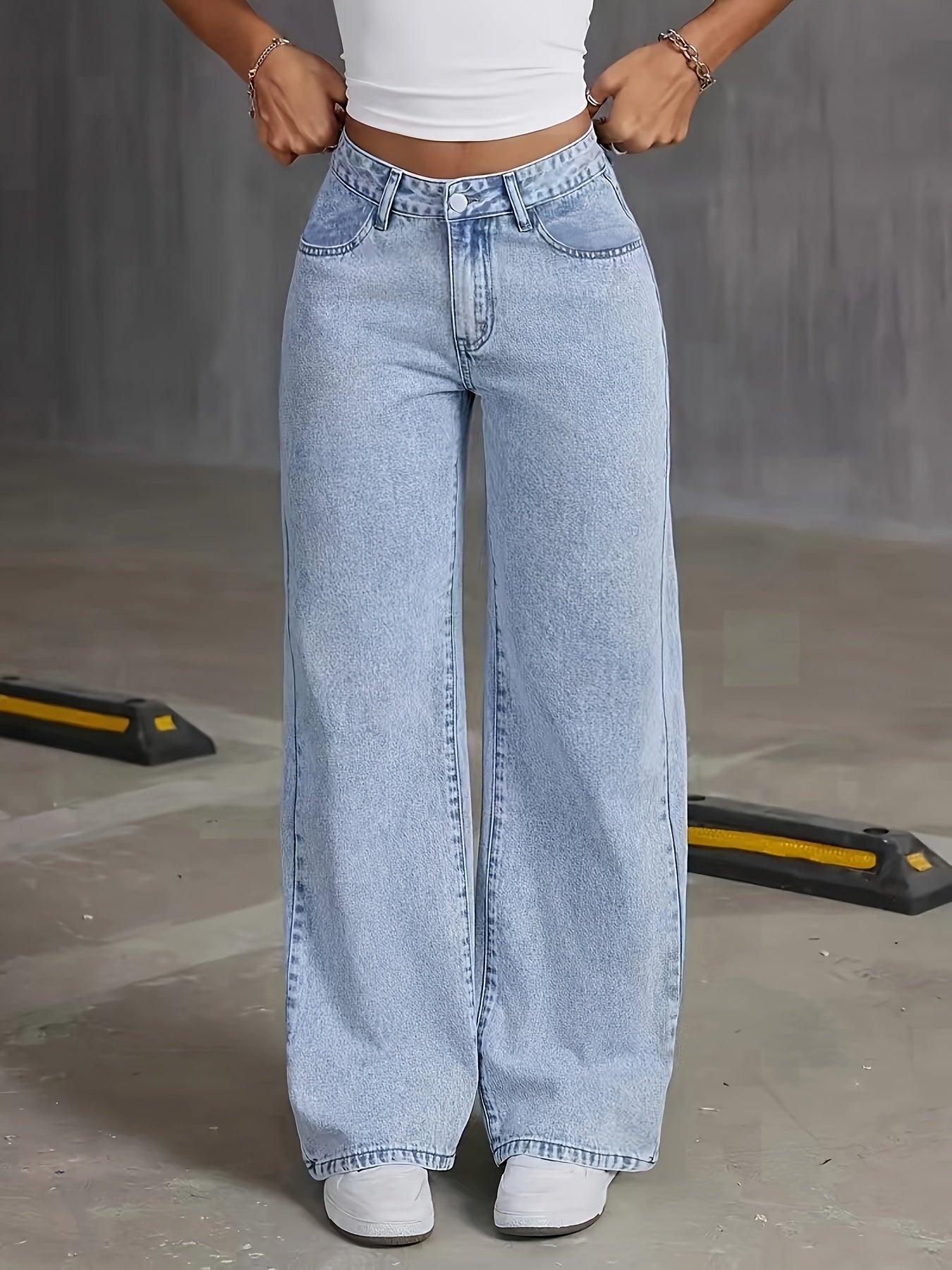 Mia | Trendy High-Waisted Denim