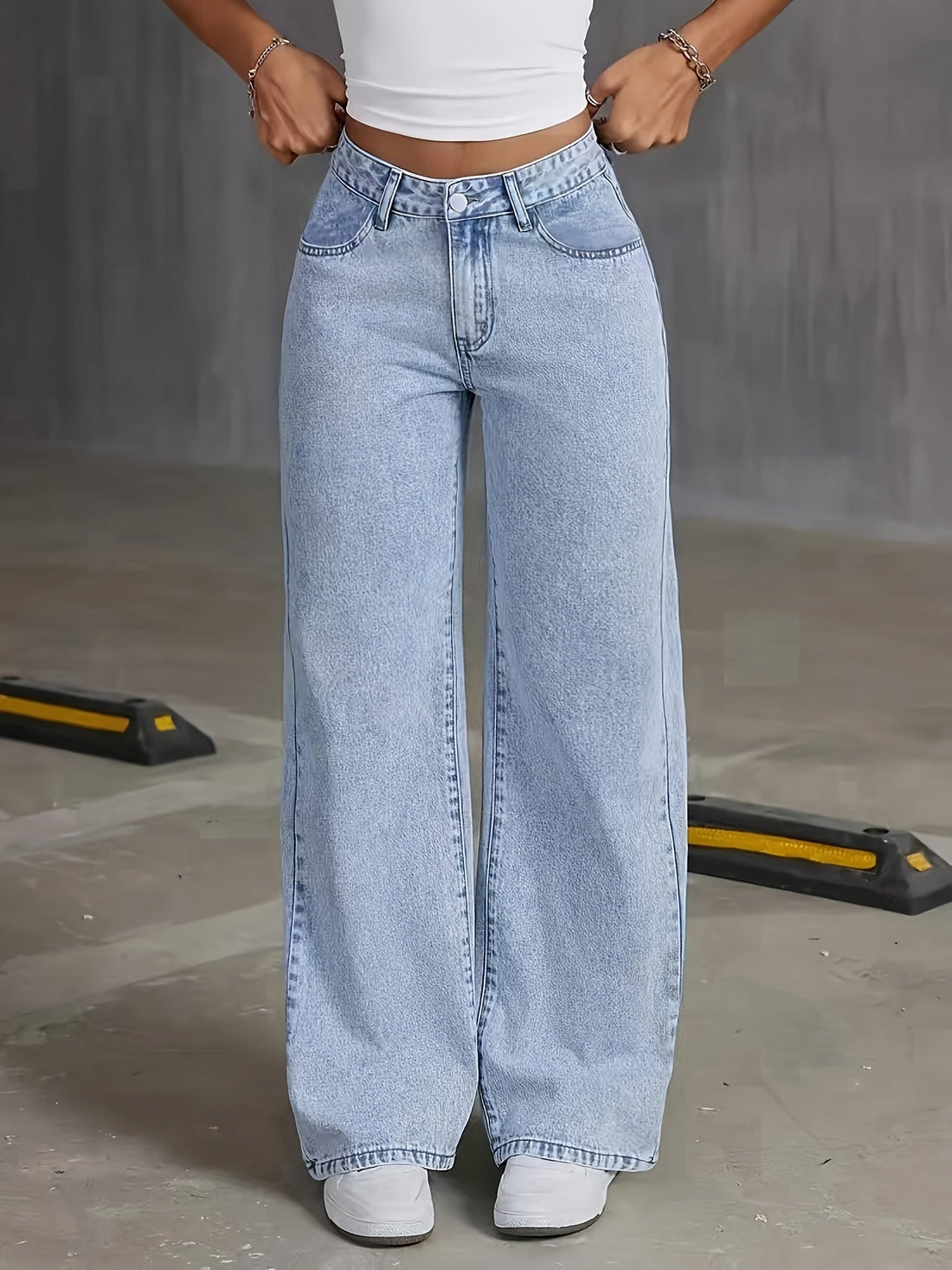Mia | Trendy High-Waisted Denim
