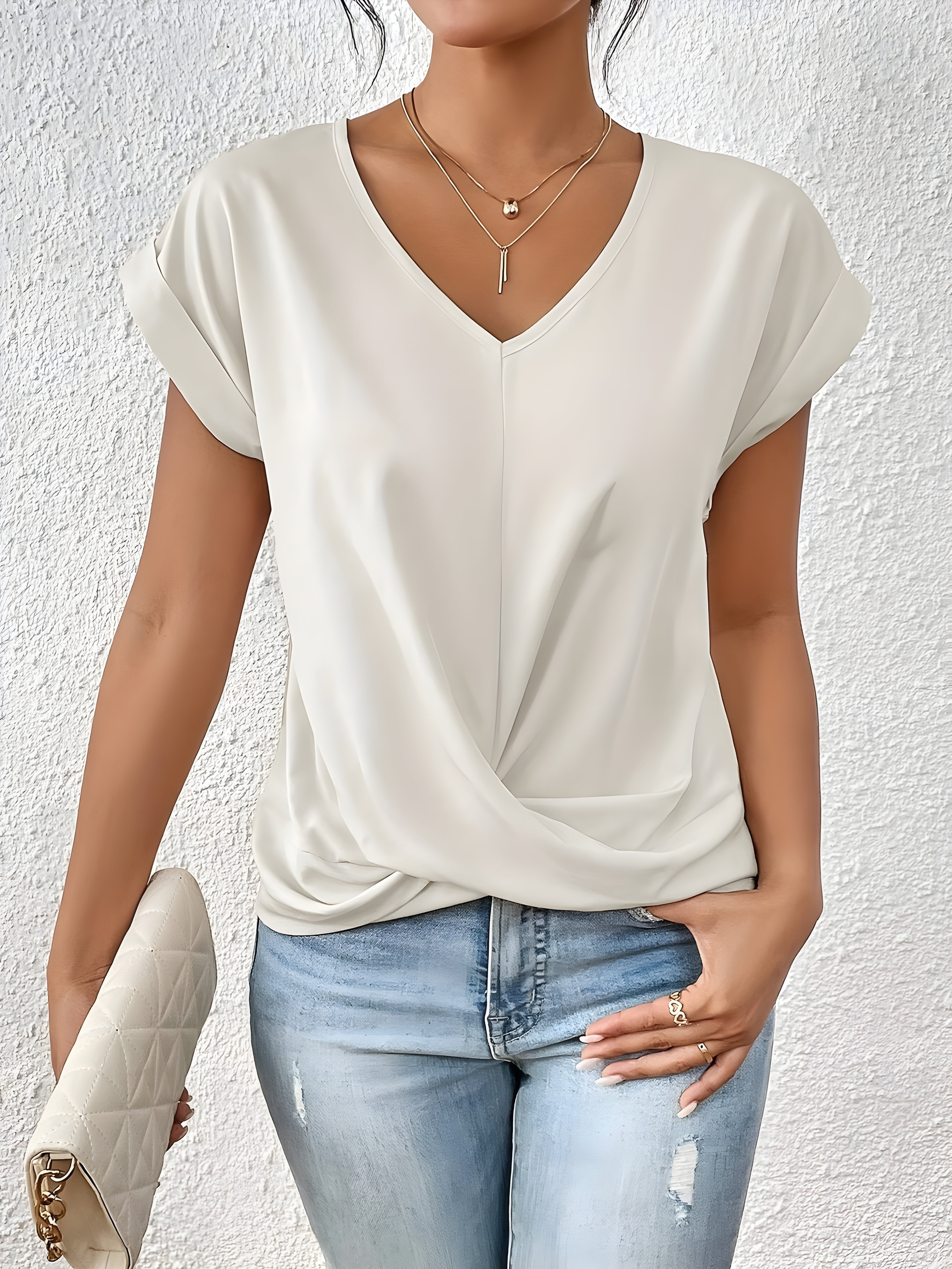 Dahlia | Classic Twist Detail V-Neck Top